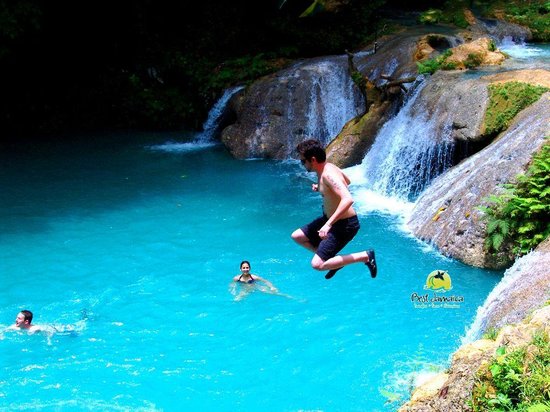 Jamaica day tours — travelers enjoying an adventure experience