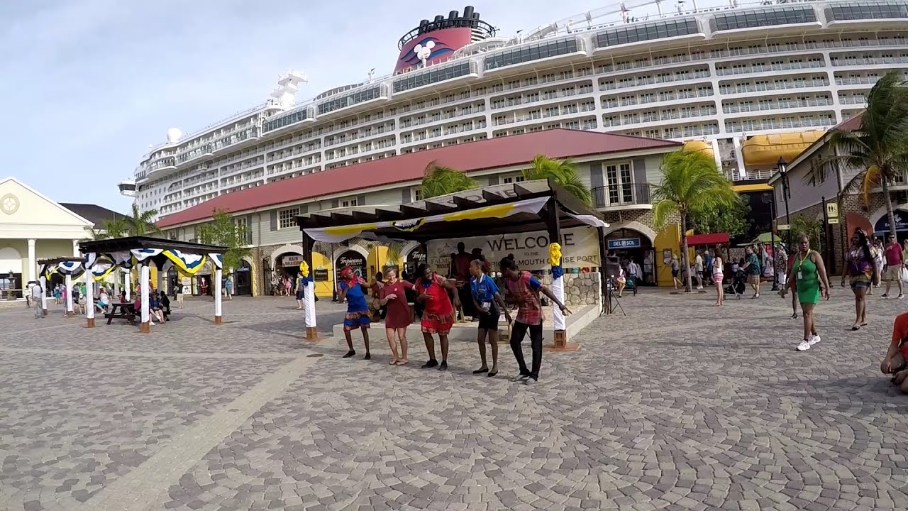 Cruise passengers arriving at the Falmouth cruise port