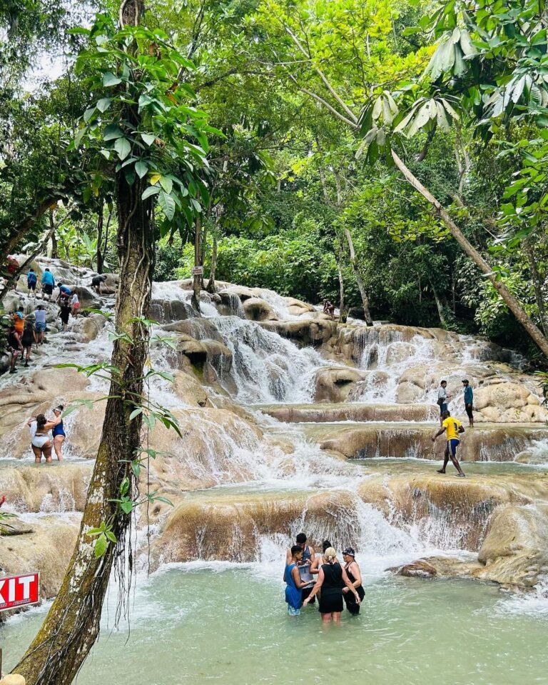 Blue Hole Secret Falls vs Dunn’s River Falls: Which Jamaica Waterfall Excursion Fits Your Trip?